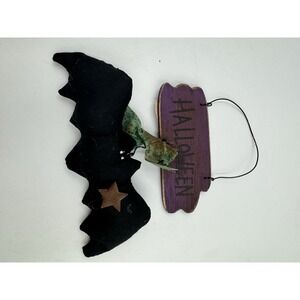 Vintage Halloween Hanging Decor Sign Small Wood Giftcraft 5.5 Inches